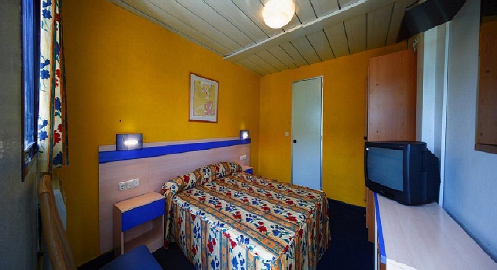 Pension Compostela Inn Cacheiras Buitenkant foto